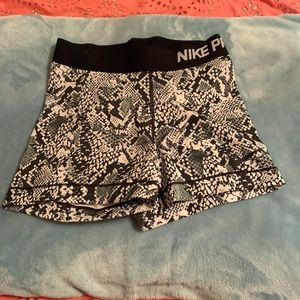 Black and white nike spandex